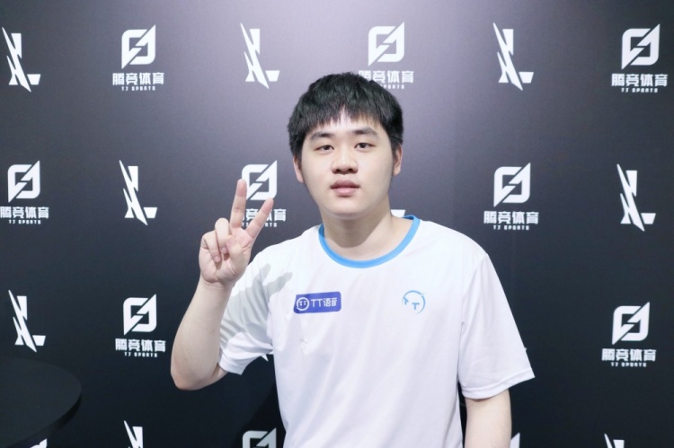 山的球员将 山的球员将