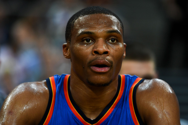 在对阵皇家 在对阵皇家