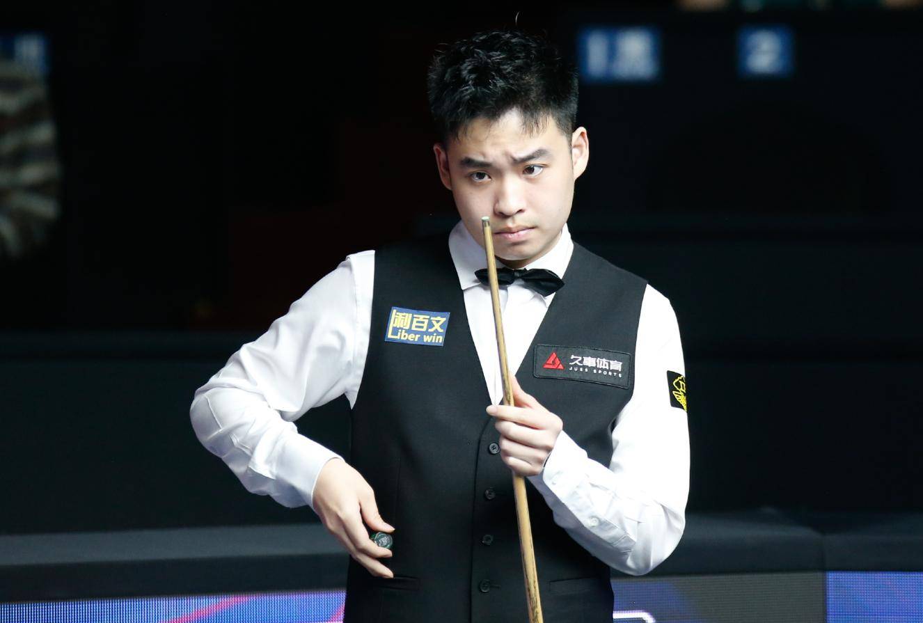 通常由裁判 通常由裁判